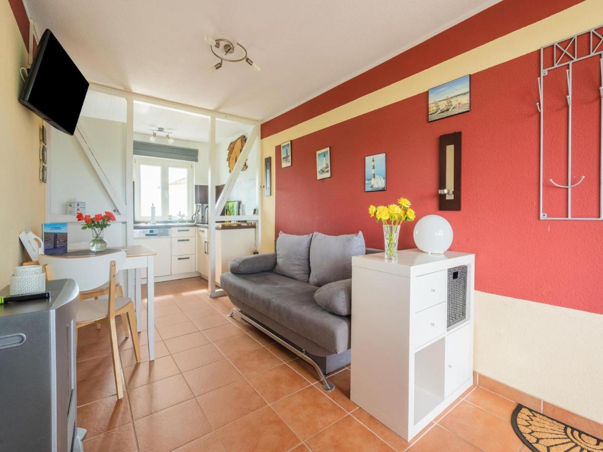 Beautiful Bungalow In Poel Near The Beach Fahrdorf  ภายนอก รูปภาพ